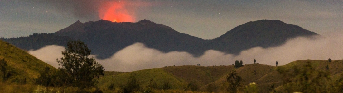 11/07/2015. Français . Raung , Colima, Sirung . 11/07/2015. Français . Raung , Colima, Sirung .