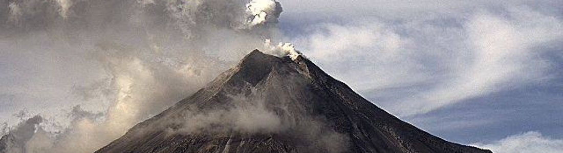 16/07/2015. Français . Gamalama , Colima , Popocatepetl . 16/07/2015. Français . Gamalama , Colima , Popocatepetl .