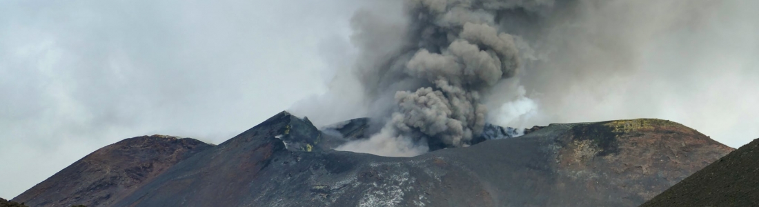 09 Septembre 2020. FR . Italie / Sicile : Etna , Alaska : Makushin , Italie : Stromboli , Colombie : Nevado del Ruiz , Islande : Péninsule de Reykjanes . 09 Septembre 2020. FR . Italie / Sicile : Etna , Alaska : Makushin , Italie : Stromboli , Colombie : Nevado del Ruiz , Islande : Péninsule de Reykjanes .