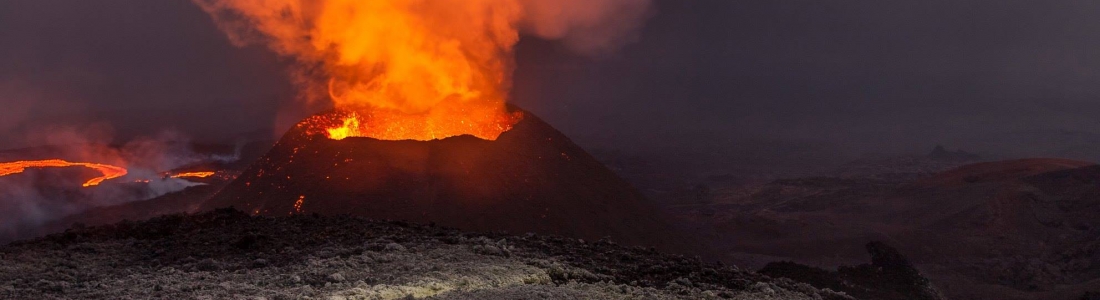 October 11, 2015. EN. Piton de la Fournaise, Sinabung, Kilauea . October 11, 2015. EN. Piton de la Fournaise, Sinabung, Kilauea .