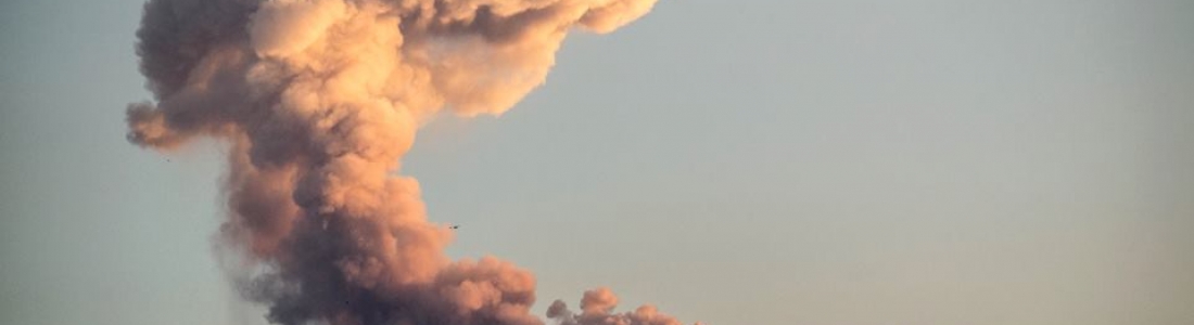 06/11/2015. FR. Etna , Colima, Mauna Loa ,Ubinas . 06/11/2015. FR. Etna , Colima, Mauna Loa ,Ubinas .