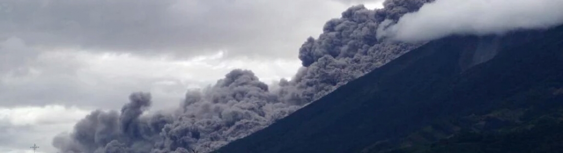 November 11, 2015. EN. Nevado Del Ruiz, Ubinas, Fuego. November 11, 2015. EN. Nevado Del Ruiz, Ubinas, Fuego.