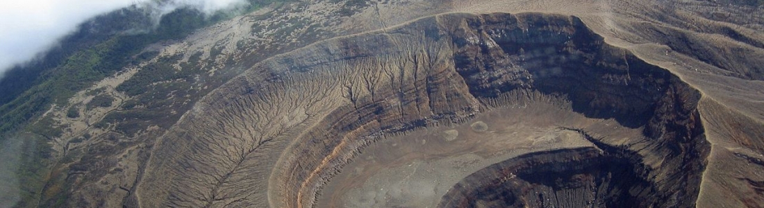 March 04 , 2019 . EN . La Reunion : Piton de la Fournaise , El Salvador : Santa Ana (Ilamatepec) , Costa Rica : Poás / Arenal , Mexico : Popocatepetl , United-States : California Volcanoes . March 04 , 2019 . EN . La Reunion : Piton de la Fournaise , El Salvador : Santa Ana (Ilamatepec) , Costa Rica : Poás / Arenal , Mexico : Popocatepetl , United-States : California Volcanoes .