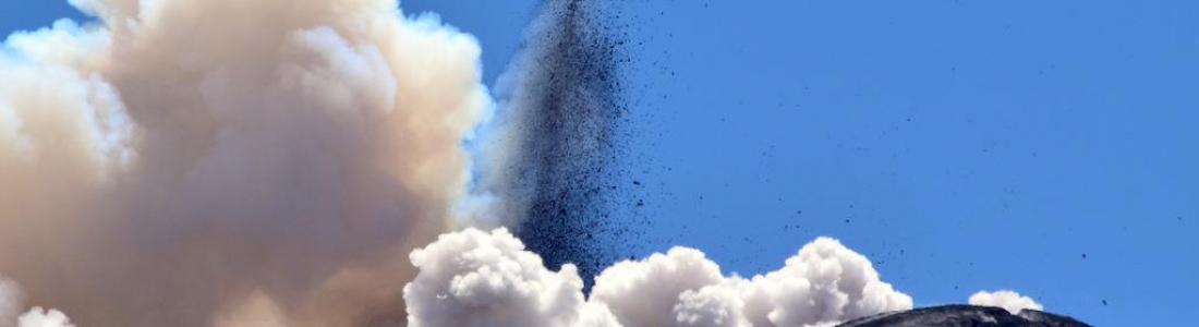 20/05/2016. FR. Etna , Nevado Del Ruiz , Turrialba , Reventador . 20/05/2016. FR. Etna , Nevado Del Ruiz , Turrialba , Reventador .