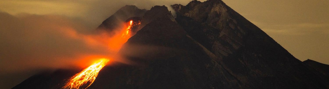 January 16, 2021. EN . Kamchatka : Klyuchevskoy , Martinique : Montagne Pelée , Indonesia : Merapi , Chile : Nevados of Chillan , Saint Vincent : Soufrière Saint Vincent . January 16, 2021. EN . Kamchatka : Klyuchevskoy , Martinique : Montagne Pelée , Indonesia : Merapi , Chile : Nevados of Chillan , Saint Vincent : Soufrière Saint Vincent .