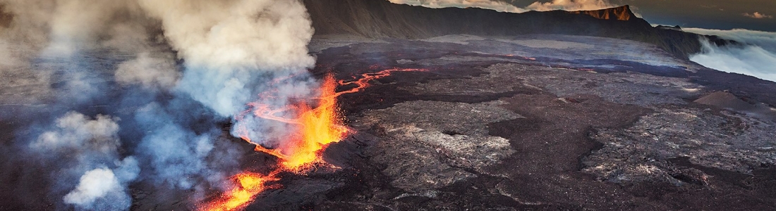 12/09/2016. FR. Piton de la Fournaise , Kilauea , Katla , Santiaguito . 12/09/2016. FR. Piton de la Fournaise , Kilauea , Katla , Santiaguito .