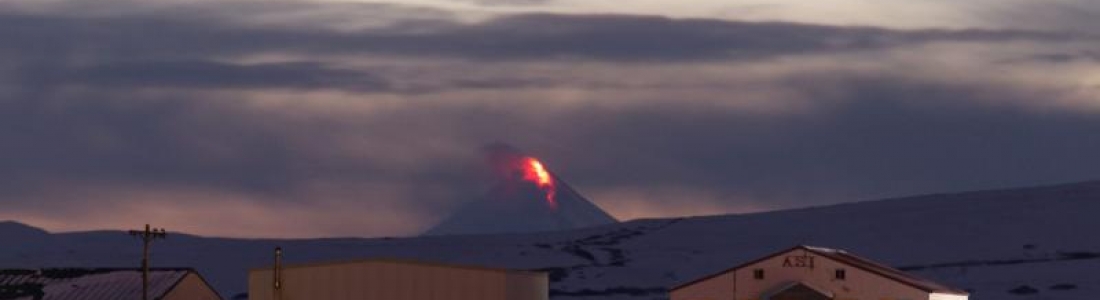 January 08, 2020. EN . Italy / Sicily : Etna , Alaska : Shishaldin , Colombia : Nevado del Huila , Italy : Stromboli . January 08, 2020. EN . Italy / Sicily : Etna , Alaska : Shishaldin , Colombia : Nevado del Huila , Italy : Stromboli .