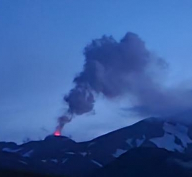 August 09 , 2021. EN. Alaska : Great Sitkin , Alaska : Semisopochnoi , Indonesia : Dieng Plateau , Iceland : Geldingadalur / Fagradalsfjall , New Zealand : White Island , Chile : Nevados de Chillan .