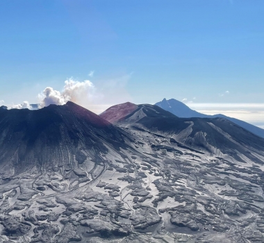June 09 , 2022. EN. Indonesia : Anak Krakatau , Italy : Stromboli / Etna , Chile : Laguna del Maule , Colombia : Nevado del Ruiz , Alaska : Semisopochnoi .