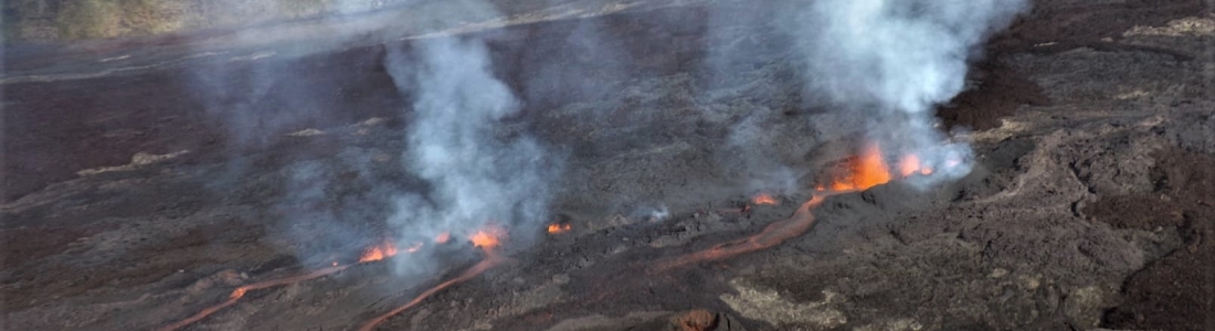 11 Avril 2021 . FR. Islande : Geldingadalur , La Réunion : Piton de la Fournaise , Philippines : Taal , Guatemala : Pacaya , Saint Vincent : Soufrière Saint Vincent , Indonésie : Merapi . 11 Avril 2021 . FR. Islande : Geldingadalur , La Réunion : Piton de la Fournaise , Philippines : Taal , Guatemala : Pacaya , Saint Vincent : Soufrière Saint Vincent , Indonésie : Merapi .