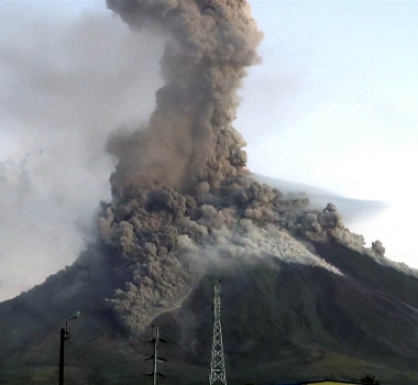 01 Fevrier 2018. FR . Mayon , Lopevi , Sinabung , Fuego .