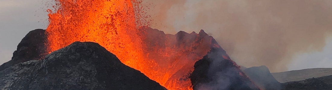 15 Juin 2021. FR . Islande : Geldingadalur / Fagradalsfjall , Italie / Sicile : Etna , Philippines : Taal , Pérou : Sabancaya , Chili : Nevados de Chillan . 15 Juin 2021. FR . Islande : Geldingadalur / Fagradalsfjall , Italie / Sicile : Etna , Philippines : Taal , Pérou : Sabancaya , Chili : Nevados de Chillan .