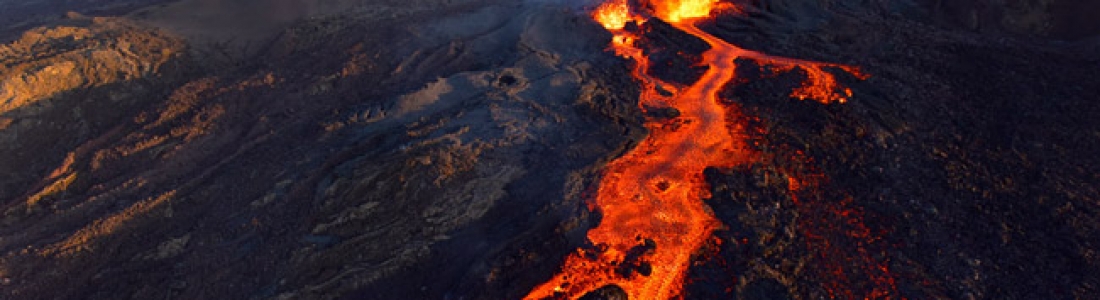 26/08/2015. Français . Piton de la Fournaise, Tungurahua , Vesuve . 26/08/2015. Français . Piton de la Fournaise, Tungurahua , Vesuve .