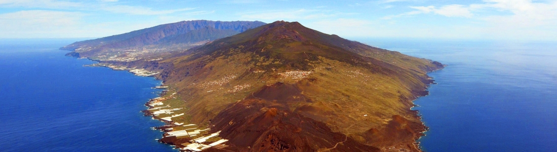15 Septembre 2021. FR. Espagne / La Palma : Cumbre Vieja , Italie / Sicile : Etna , Italie : Stromboli , Kamchatka : Karymsky , Hawaii : Kilauea . 15 Septembre 2021. FR. Espagne / La Palma : Cumbre Vieja , Italie / Sicile : Etna , Italie : Stromboli , Kamchatka : Karymsky , Hawaii : Kilauea .