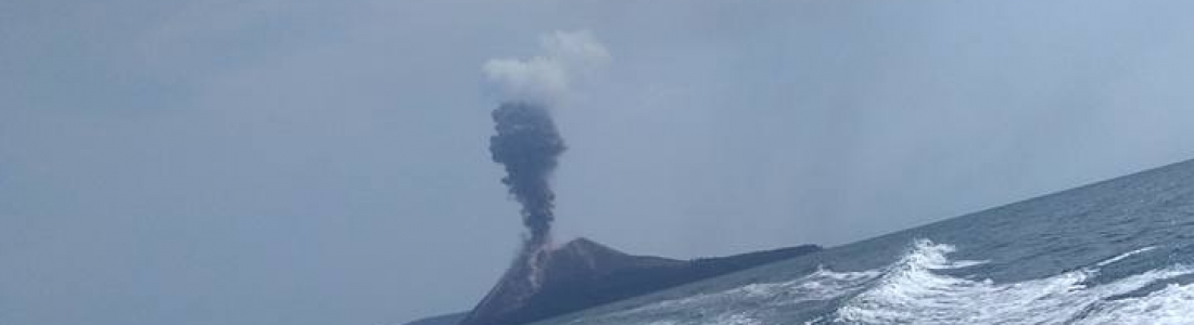 17 Juillet 2018. FR. Indonésie : Anak Krakatau , Pérou : Sabancaya , La Réunion : Piton de la Fournaise , Hawai : Kilauea , Italie : Stromboli . 17 Juillet 2018. FR. Indonésie : Anak Krakatau , Pérou : Sabancaya , La Réunion : Piton de la Fournaise , Hawai : Kilauea , Italie : Stromboli .