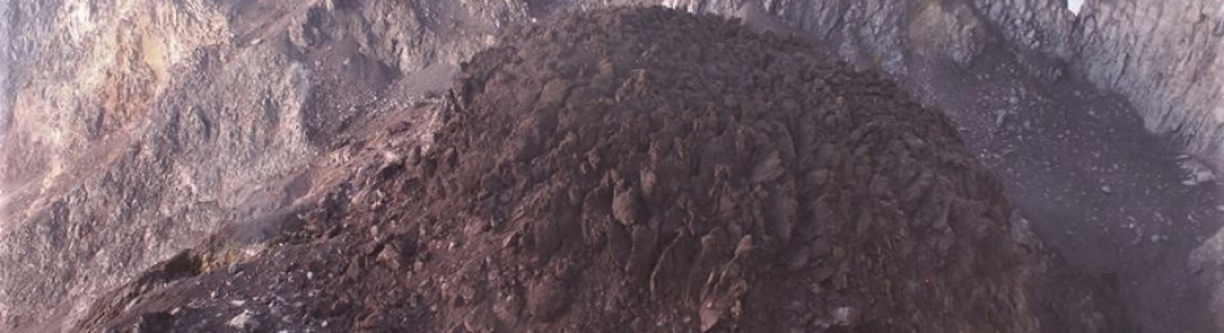 25 Novembre 2018. FR. Indonésie : Merapi , Alaska : Veniaminof , France / Guadeloupe : La Soufrière , Costa Rica : Turrialba / Poas , Mexique : Popocatepetl . 25 Novembre 2018. FR. Indonésie : Merapi , Alaska : Veniaminof , France / Guadeloupe : La Soufrière , Costa Rica : Turrialba / Poas , Mexique : Popocatepetl .