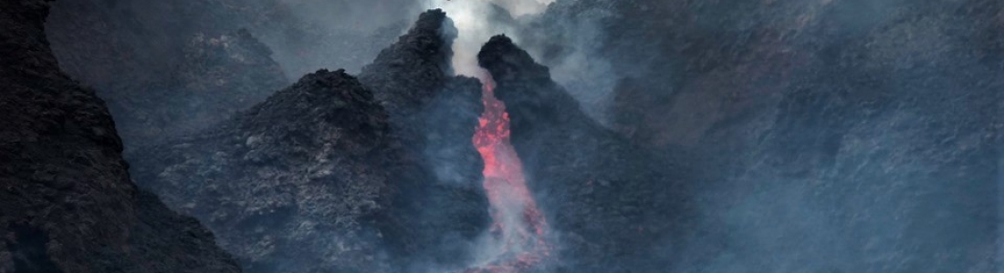 05 Juin 2019. FR. Italie / Sicile : Etna , Perou : Sabancaya , Indonésie : Merapi , Etats-Unis : Yellowstone . 05 Juin 2019. FR. Italie / Sicile : Etna , Perou : Sabancaya , Indonésie : Merapi , Etats-Unis : Yellowstone .