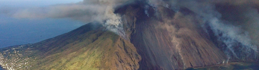 July 05 , 2019. EN. Italy : Stromboli , Ecuador : Sangay , Philippines : Taal , Guatemala : Santiaguito . July 05 , 2019. EN. Italy : Stromboli , Ecuador : Sangay , Philippines : Taal , Guatemala : Santiaguito .