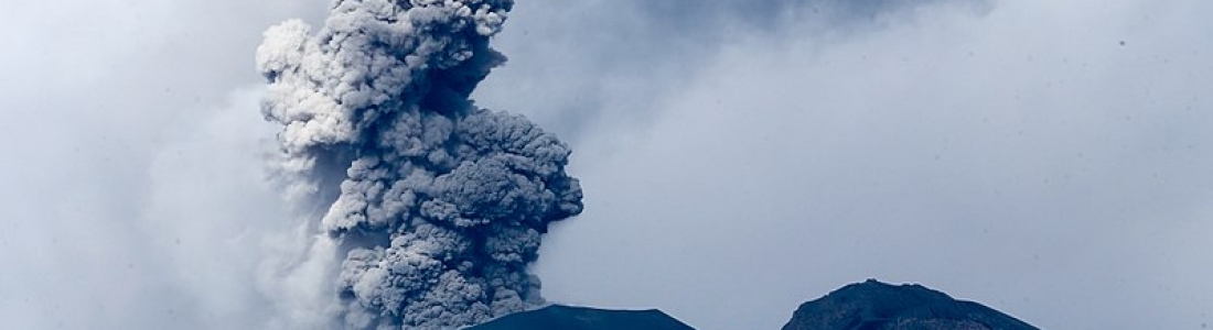 28 Juillet 2020. FR. Pérou : Sabancaya , Hawaii : Kilauea , Pérou : Ubinas , Indonésie : Dukono . 28 Juillet 2020. FR. Pérou : Sabancaya , Hawaii : Kilauea , Pérou : Ubinas , Indonésie : Dukono .