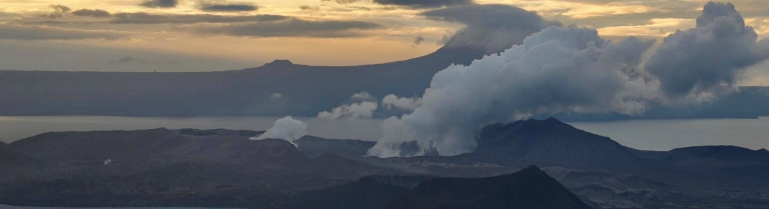 January 24, 2020, EN. Alaska : Takawangha , Philippines : Taal , Peru : Ubinas , Indonesia : Kerinci , Italy : Stromboli . January 24, 2020, EN. Alaska : Takawangha , Philippines : Taal , Peru : Ubinas , Indonesia : Kerinci , Italy : Stromboli .