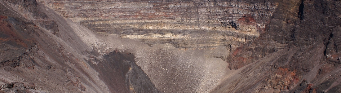 February 16 , 2019. EN. La Réunion , Piton de la Fournaise : February 16 , 2019. EN. La Réunion , Piton de la Fournaise :