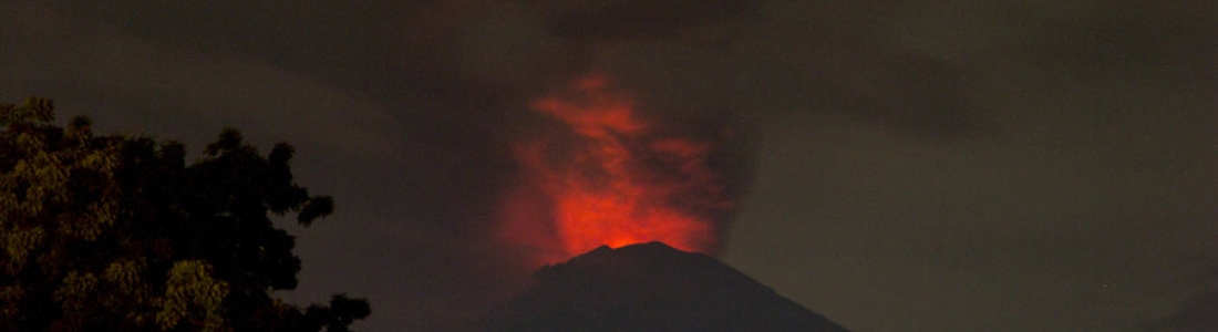 02 Decembre 2017. FR . Agung , Piton de la Fournaise , Yellowstone , Popocatepetl . 02 Decembre 2017. FR . Agung , Piton de la Fournaise , Yellowstone , Popocatepetl .