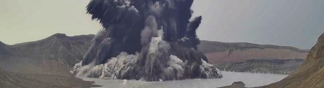 03 Juillet 2021. FR. Philippines : Taal , Italie / Sicile : Etna , La Réunion : Piton de la Fournaise , Indonésie : Merapi , Hawaii : Mauna Loa . 03 Juillet 2021. FR. Philippines : Taal , Italie / Sicile : Etna , La Réunion : Piton de la Fournaise , Indonésie : Merapi , Hawaii : Mauna Loa .