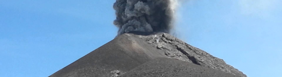22/12/2015. FR. Nevado Del Ruiz , Fuego, Sinabung . 22/12/2015. FR. Nevado Del Ruiz , Fuego, Sinabung .