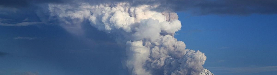 23/10/2015. FR . Cotopaxi , Sheveluch , Piton de la Fournaise . 23/10/2015. FR . Cotopaxi , Sheveluch , Piton de la Fournaise .