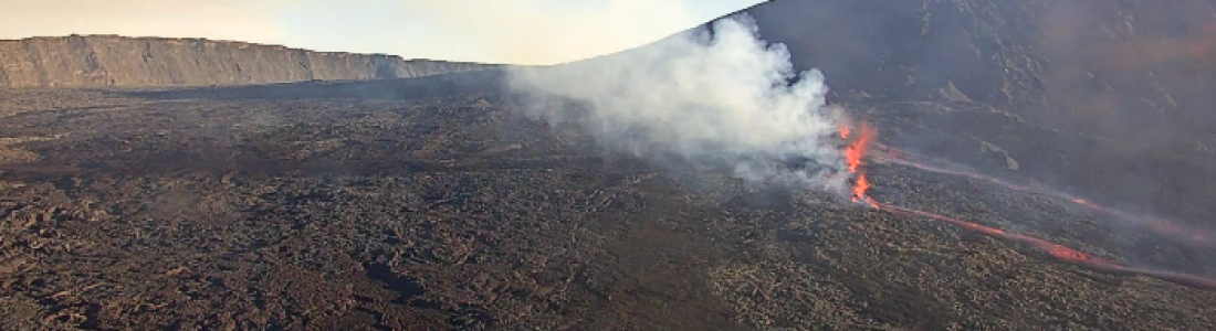 18 Septembre 2018. Fr . La Réunion : Piton de la Fournaise , Iles Aleoutiennes : Semisopochnoi , Perou : Sabancaya , Japon : Azumayama , Iles Kouriles : Sarychev Peak . 18 Septembre 2018. Fr . La Réunion : Piton de la Fournaise , Iles Aleoutiennes : Semisopochnoi , Perou : Sabancaya , Japon : Azumayama , Iles Kouriles : Sarychev Peak .