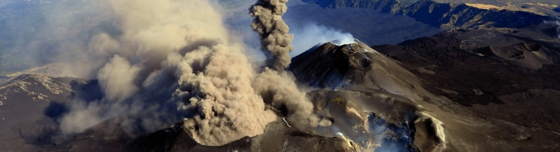 07 Octobre 2019. FR . Italie / Sicile : Etna , Chili : Nevados de Chillan , Equateur : Reventador , Philippines : Taal , Indonésie : Kerinci . 07 Octobre 2019. FR . Italie / Sicile : Etna , Chili : Nevados de Chillan , Equateur : Reventador , Philippines : Taal , Indonésie : Kerinci .