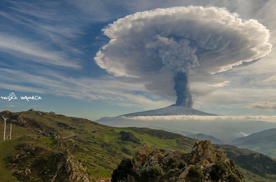 December 06, 2015. EN. Etna, Copahue . December 06, 2015. EN. Etna, Copahue .
