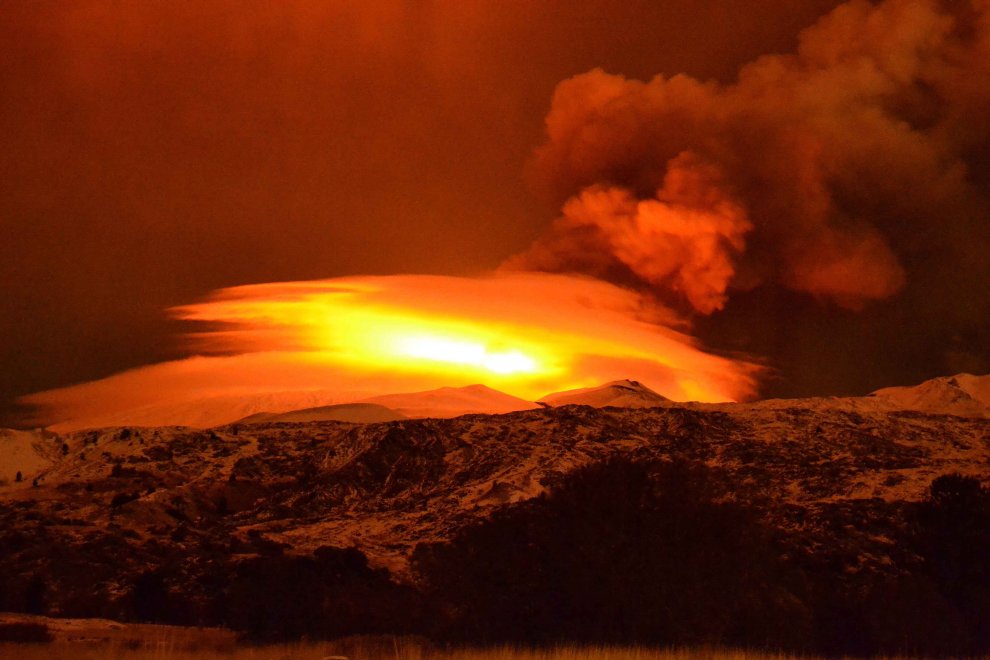 December 04 , 2015. EN. Etna, Ertaale , Zhupanovsky . December 04 , 2015. EN. Etna, Ertaale , Zhupanovsky .
