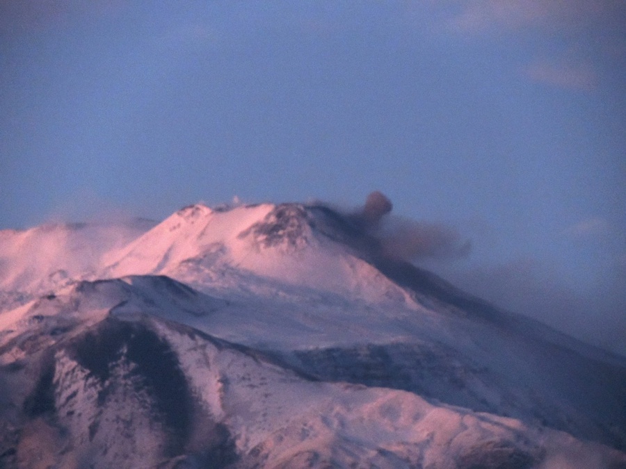 December 02, 2015. EN. Etna , Momotombo, Yellowstone . December 02, 2015. EN. Etna , Momotombo, Yellowstone .