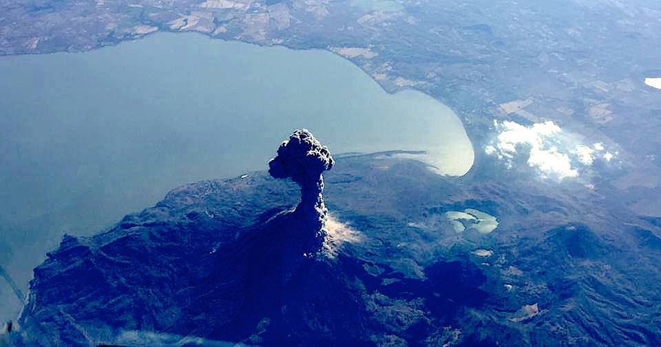 27/02/2016. Fr. Bromo , Tungurahua , Momotombo, Masaya , Telica . 27/02/2016. Fr. Bromo , Tungurahua , Momotombo, Masaya , Telica .