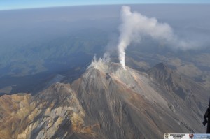 Lire la suite à propos de l’article November 17, 2025. EN. Colombia : Cumbal , Ecuador : El Reventador , Costa Rica : Rincon de la Vieja , La Martinique : Mount Pelée , Hawaii : Kilauea .