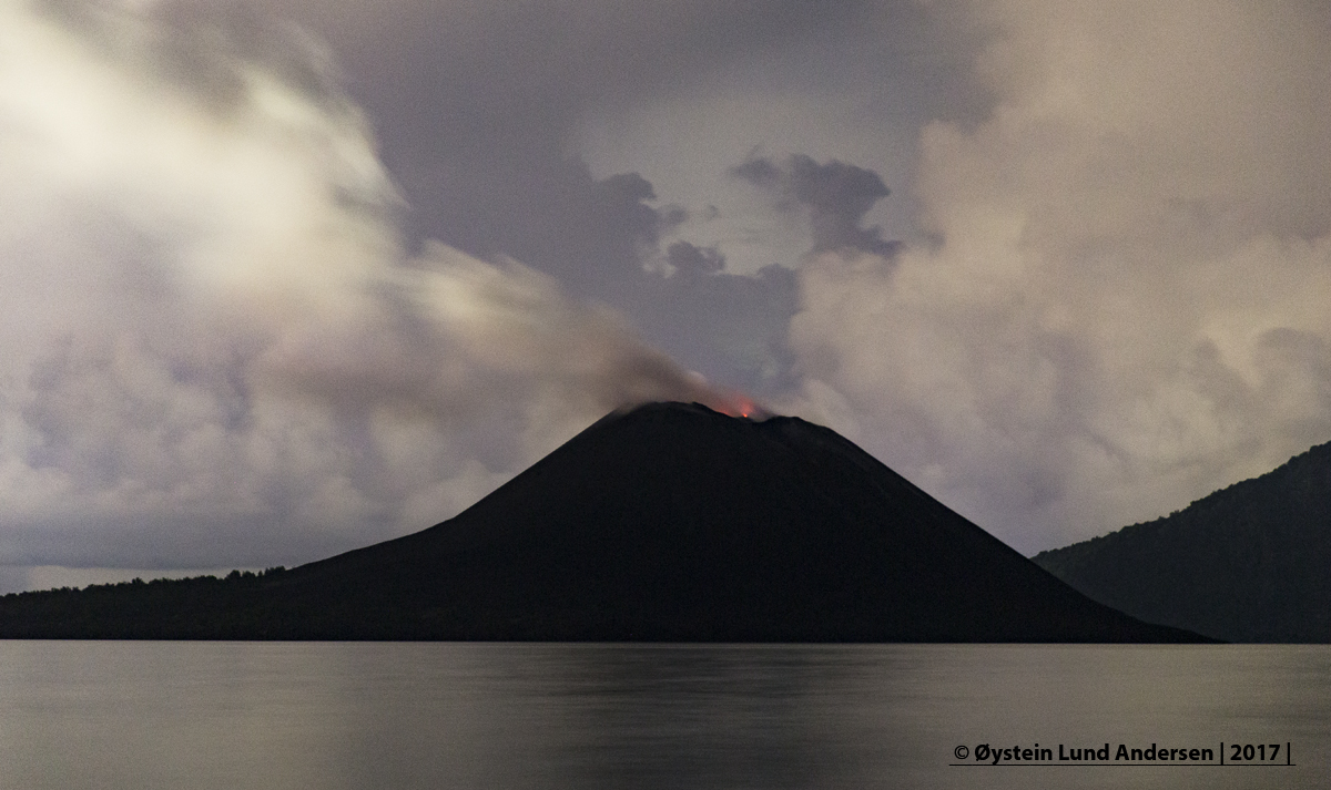 28/02/2017. FR. Etna , Fuego , Anak Krakatau , Turrialba , Piton de la Fournaise . 28/02/2017. FR. Etna , Fuego , Anak Krakatau , Turrialba , Piton de la Fournaise .