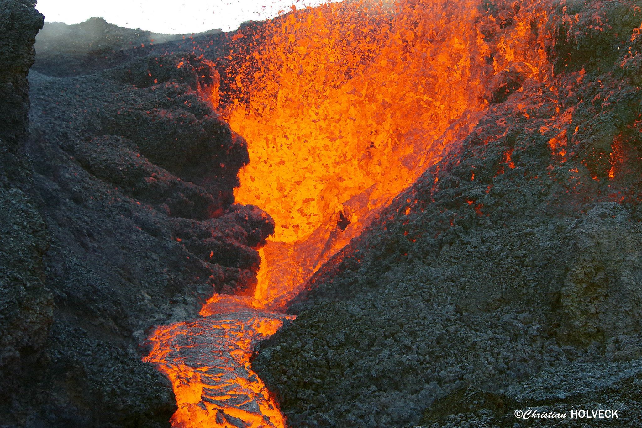 July 29 , 2017. EN. Piton de la Fournaise , Cleveland , Poas , Turrialba , Kilauea . July 29 , 2017. EN. Piton de la Fournaise , Cleveland , Poas , Turrialba , Kilauea .