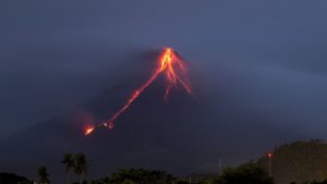 Lire la suite à propos de l’article March 02 , 2018. EN .  Piton de la Fournaise , Mayon , Shinmoedake , Sinabung , California Volcanoes .