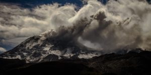 Lire la suite à propos de l’article September 14 , 2018.  EN.  Kuril Islands : Sarychev Peak , Japan : Ioto / Iwo – Jima , Chile , Nevados de Chillan , Italy / Sicily : Etna .