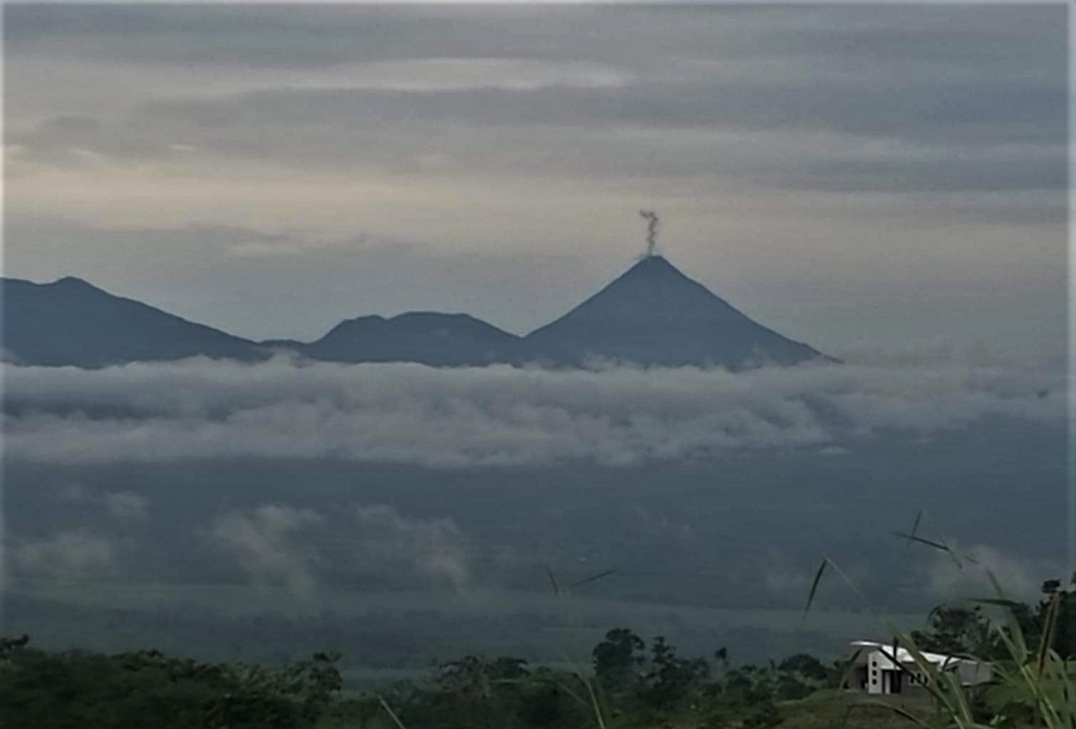 Lire la suite à propos de l’article October 23 , 2018. EN.  Costa Rica : Arenal , Peru : Sabancaya , La Réunion : Piton de la Fournaise , Alaska : Veniaminof , Philippines : Bulusan .