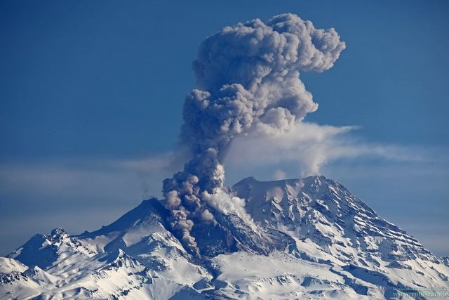 Lire la suite à propos de l’article 21 Décembre 2018. FR. Kamchatka : Sheveluch , Colombie : Nevado del Huila , Guatemala : Fuego , Costa Rica : Turrialba / Poas .