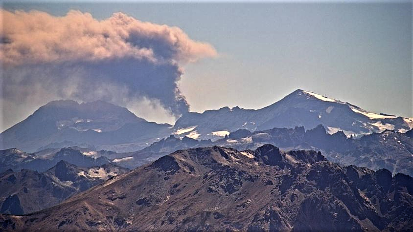 Lire la suite à propos de l’article May 10 , 2019 . EN . Chile : Planchon Peteroa , Philippines : Taal , Democratic Republic of Congo : Nyamuragira , Mexico : Fuego de Colima .