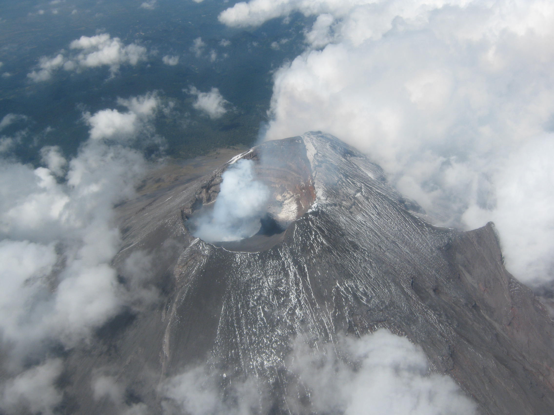 Lire la suite à propos de l’article April 12, 2019. EN. Indonesia : Agung , Kurile Islands : Ebeko , Colombia : Cumbal , Mexico : Popocatepetl , Guatemala : Fuego .