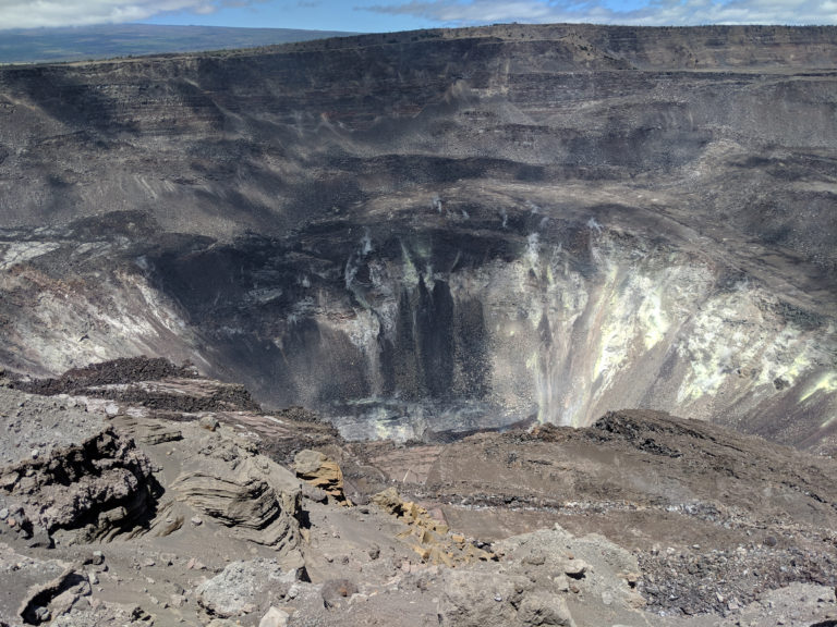 Comment Savoir Si Un Volcan Va Entrer En éruption le chaudron de vulcain – 01 Mai 2019. FR. Alaska : Veniaminof