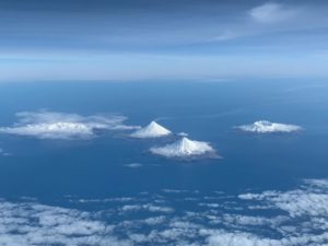 Lire la suite à propos de l’article October 14, 2019. EN. Philippines : Taal , Indonesia : Anak Krakatau,  Alaska : Cleveland , Mexico : Popocatepetl .