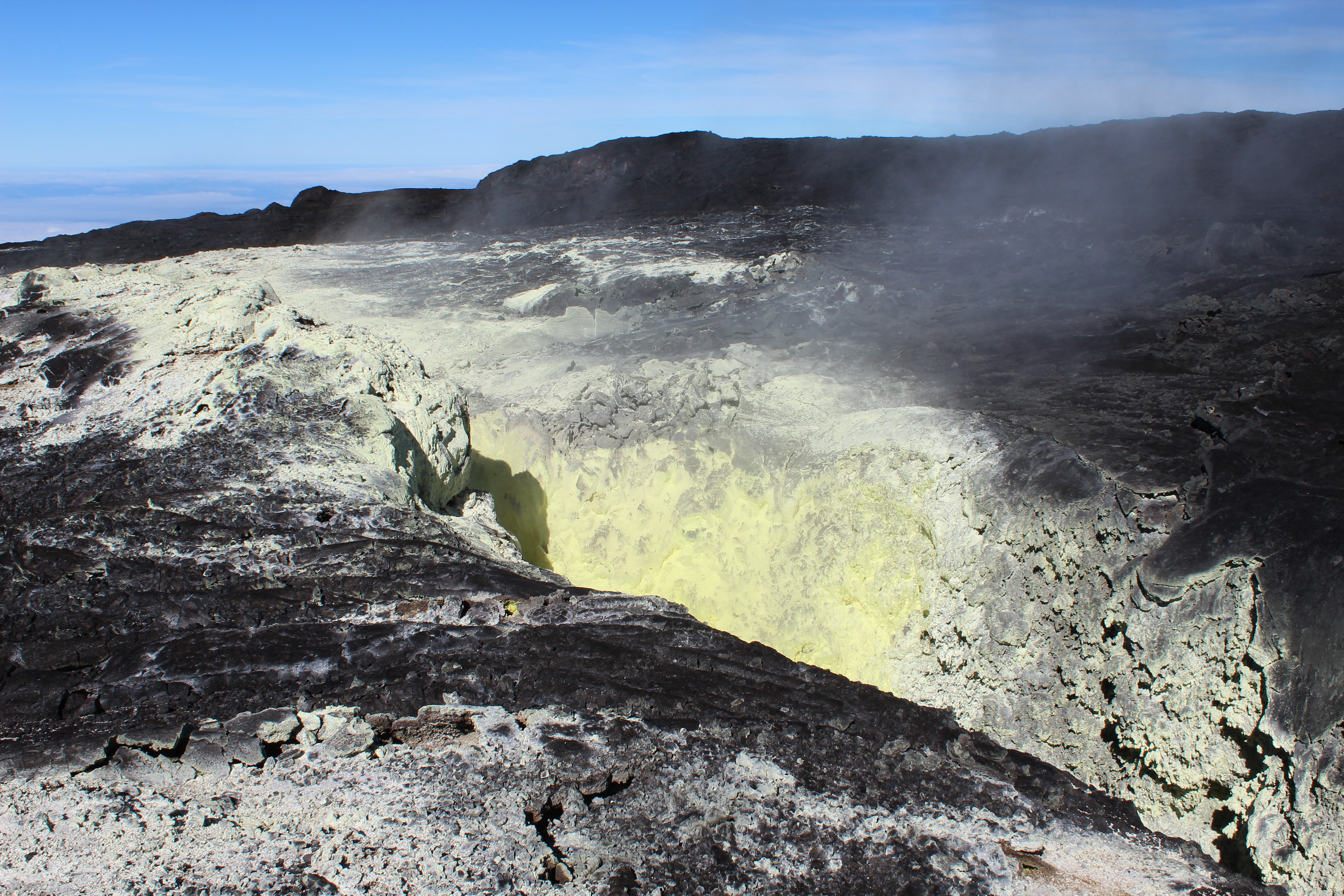 Lire la suite à propos de l’article October 05 , 2019. EN. Hawaii : Mauna Loa , Kamchatka : Sheveluch , Mexico : Colima , Indonesia : Merapi , El Salvador : San Miguel (Chaparrastique) .