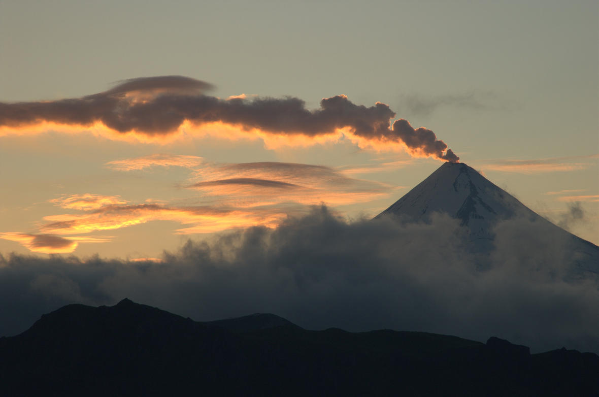 Lire la suite à propos de l’article November 05 , 2019. EN. Peru : Ubinas , Peru : Sabancaya , Alaska : Shishaldin , Indonesia : Anak Krakatau , Italy : Stromboli .