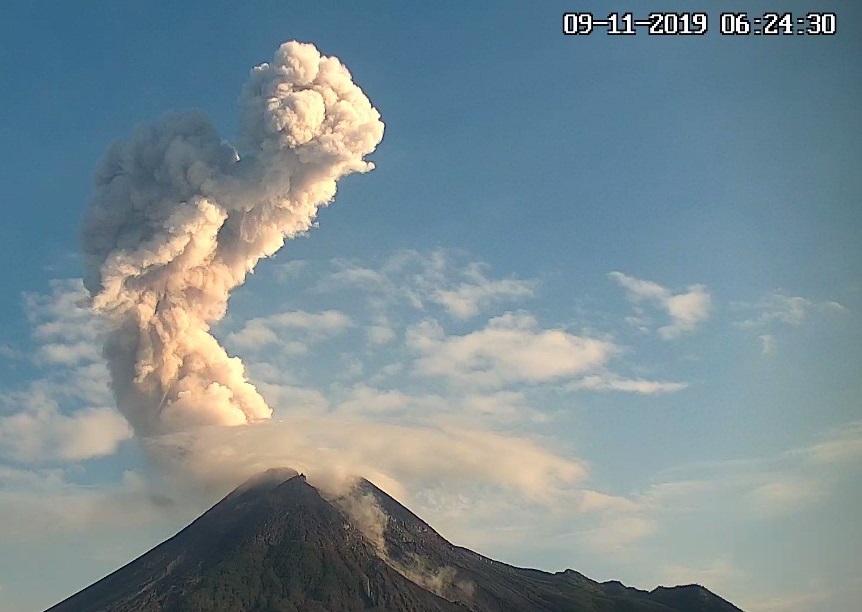 Lire la suite à propos de l’article November 16, 2019. EN. Alaska : Cleveland , Alaska : Shishaldin , Indonesia : Merapi , Mexico : Popocatepetl .