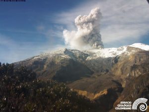Lire la suite à propos de l’article November 20, 2019 . EN . Alaska : Shishaldin , Colombia : Nevado del Ruiz , Italy / Sicily : Etna , Guatemala : Santiaguito .